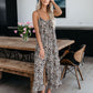 👗🌸 Damesmode: jumpsuit met spaghettibandjes en print ✨🦋
